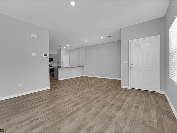 2nd image of 4118 Venus Falls Ave