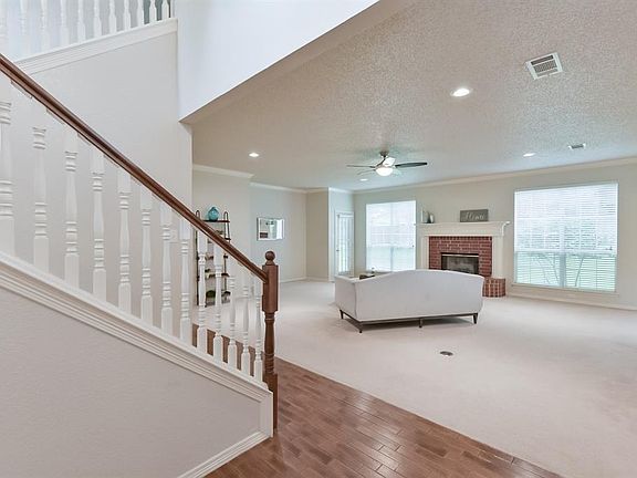 5th image of 1243 Cross Creek Dr
