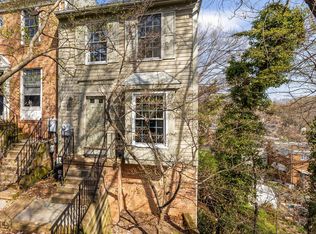 5001 9th St S, Arlington, VA