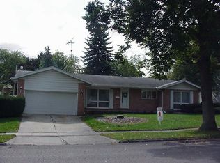 3313 Christine Dr, Lansing, MI