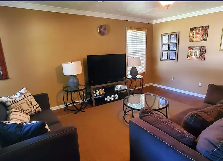 51 Ashwood Dr — Photo 6