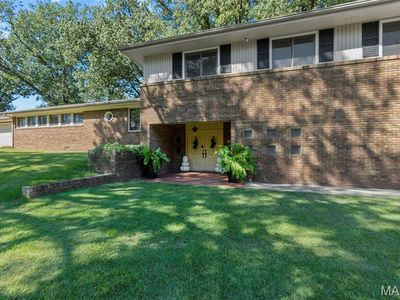 16347 Crestview Dr, Dexter, MO, 63841