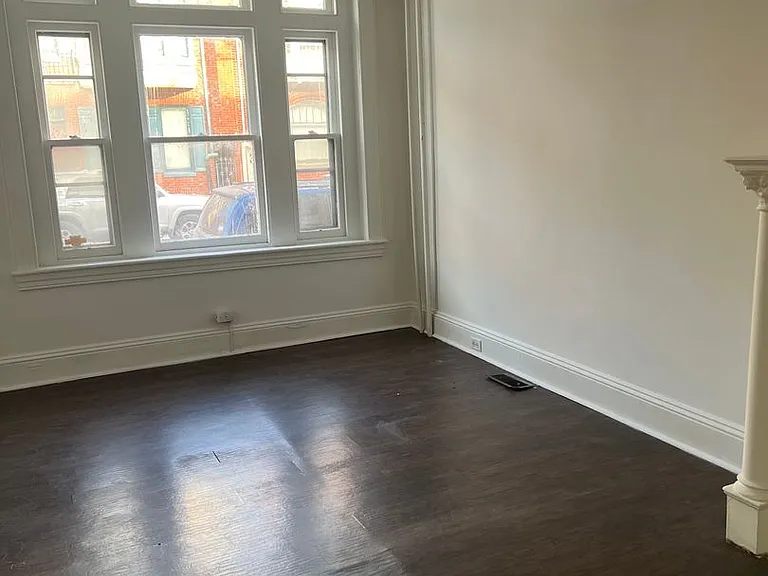 310 E King St #1 — Photo 5
