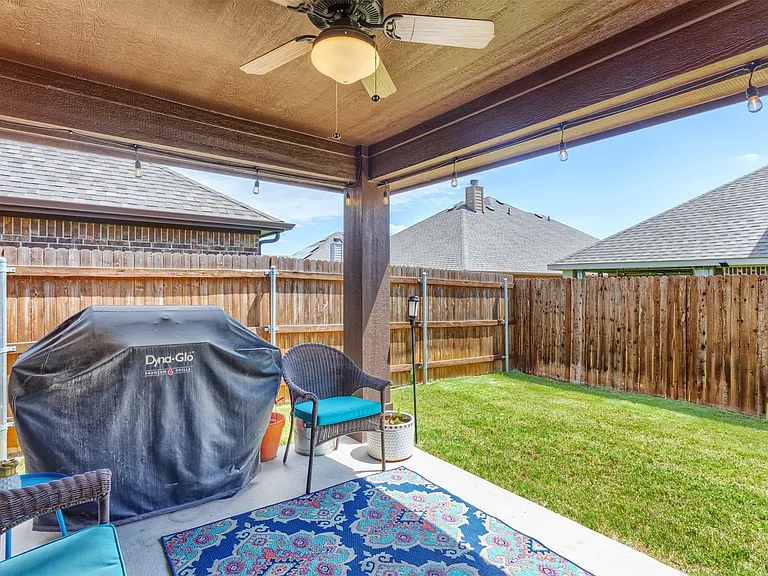 204 Garden Grove Dr — Photo 24