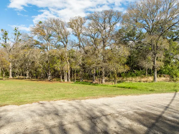 13012 Crestwood Dr, Whitney, TX 76692