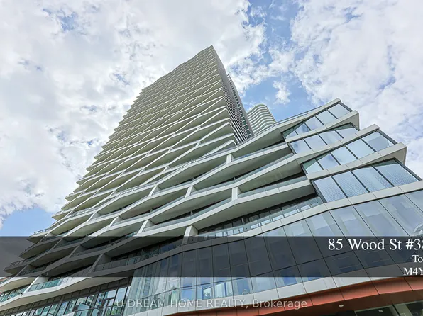 85 Wood St #3802, Toronto, ON M4Y 0E8