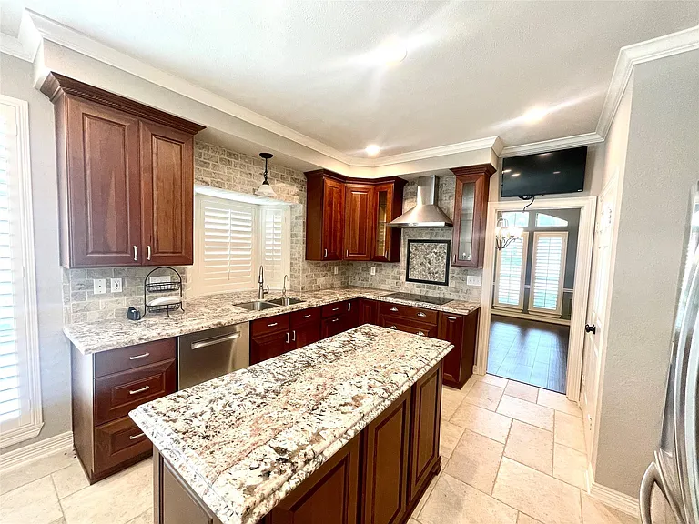 23203 Fall Wind Ct — Photo 18