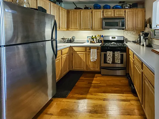 Rented by Keller Williams NYC | media 12