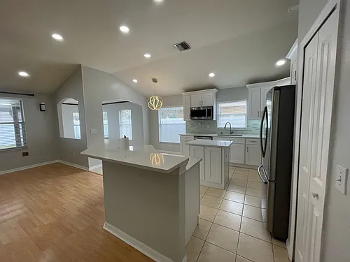 15324 Lake Bella Vista Dr Photo 1