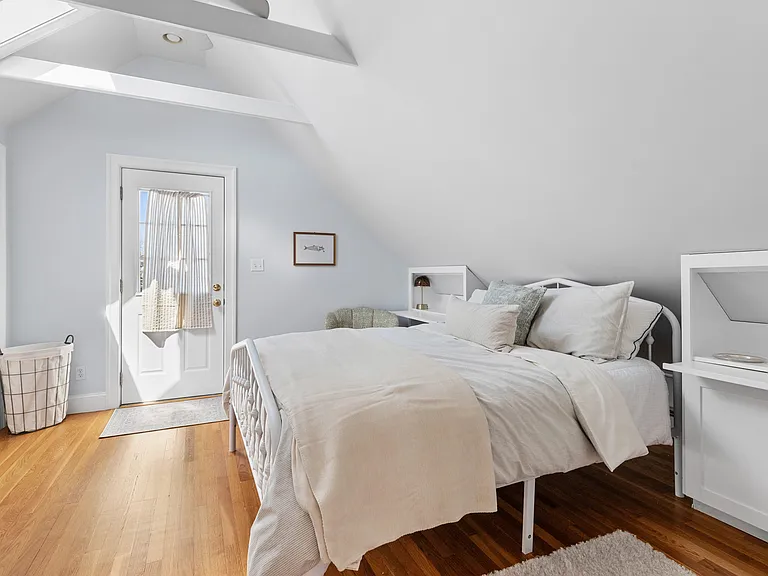 3 Circle St #3 — Photo 11
