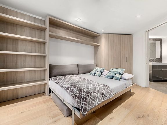 5th image of 77 Bleecker St APT 303