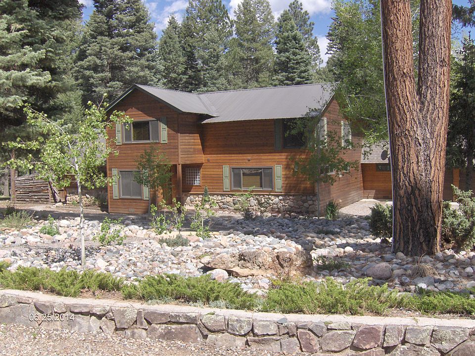 Living at Vallecito