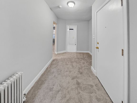 4th image of 1421 Staples St NE #3