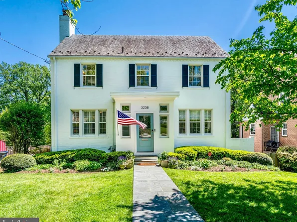 3238 Chestnut St NW, Washington, DC 20015