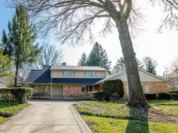 21500 Shelburne Rd, Shaker Heights, OH 44122