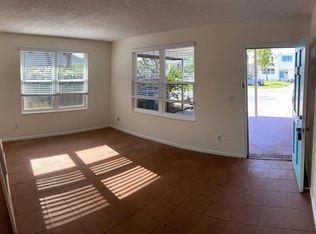 215 Hopkins St, Neptune Beach, FL 32266