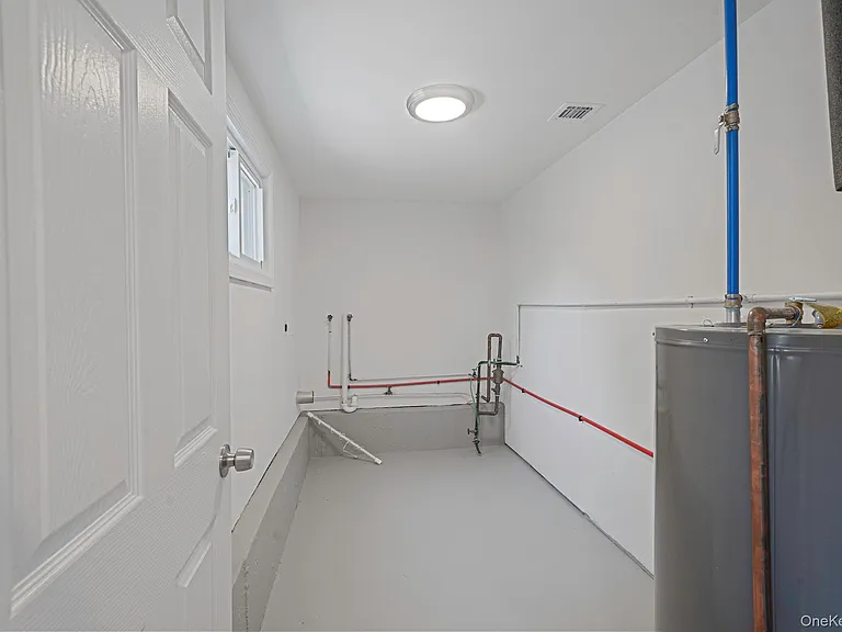 610 Americus Ave — Photo 31