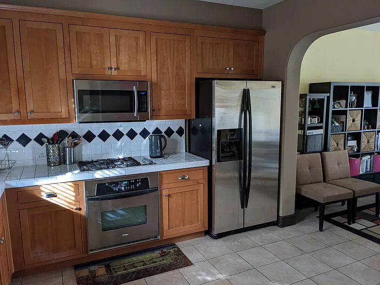 1208 Jardine Ct — Photo 6