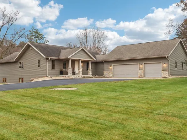 N1639 Fjord Circle, Prairie Du Sac, WI 53578