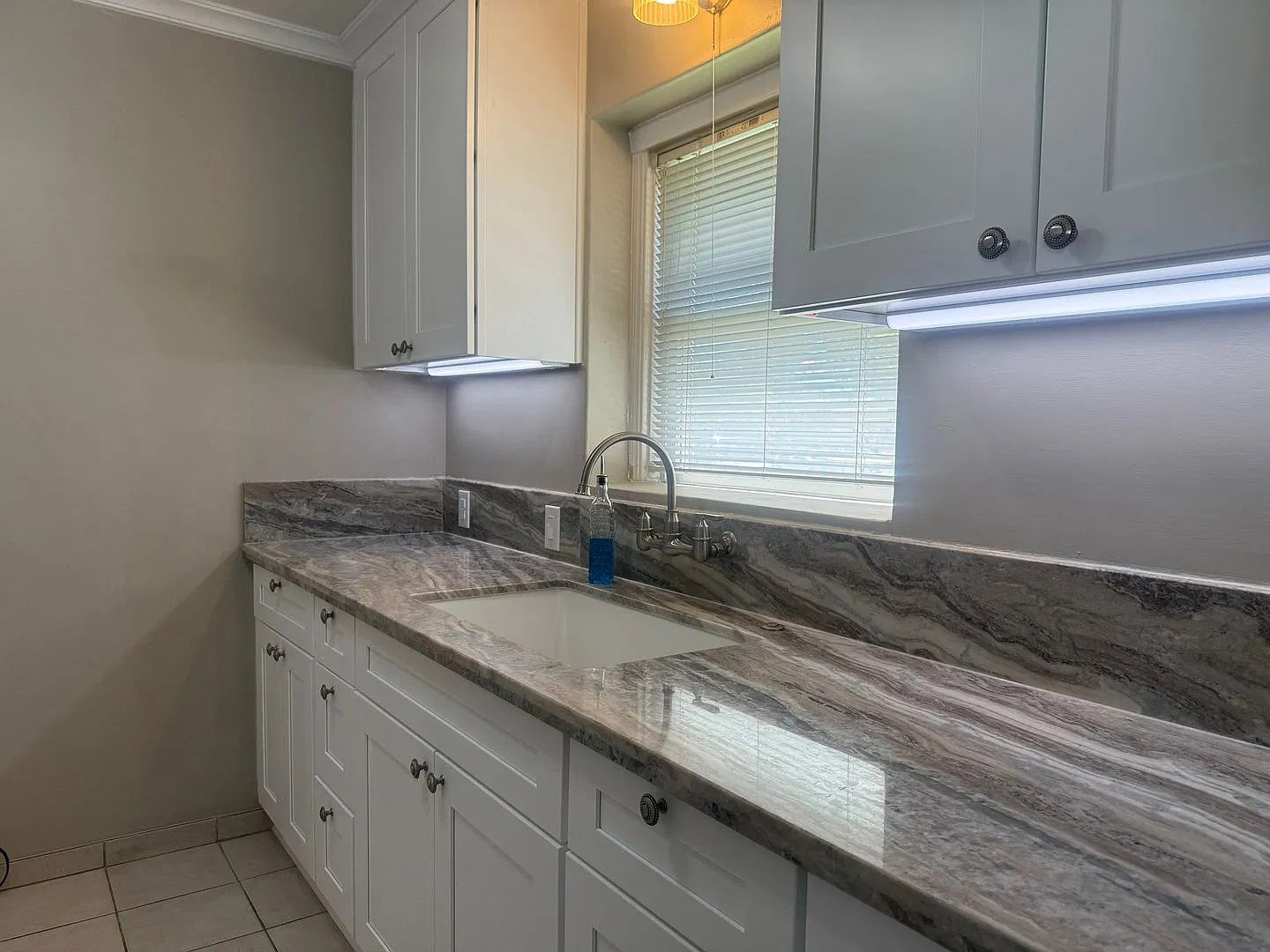 Cozy 2 bedroom 1 bath in the heart of Modesto.. Open House 10/10/26 from 12-2pm — Photo 3