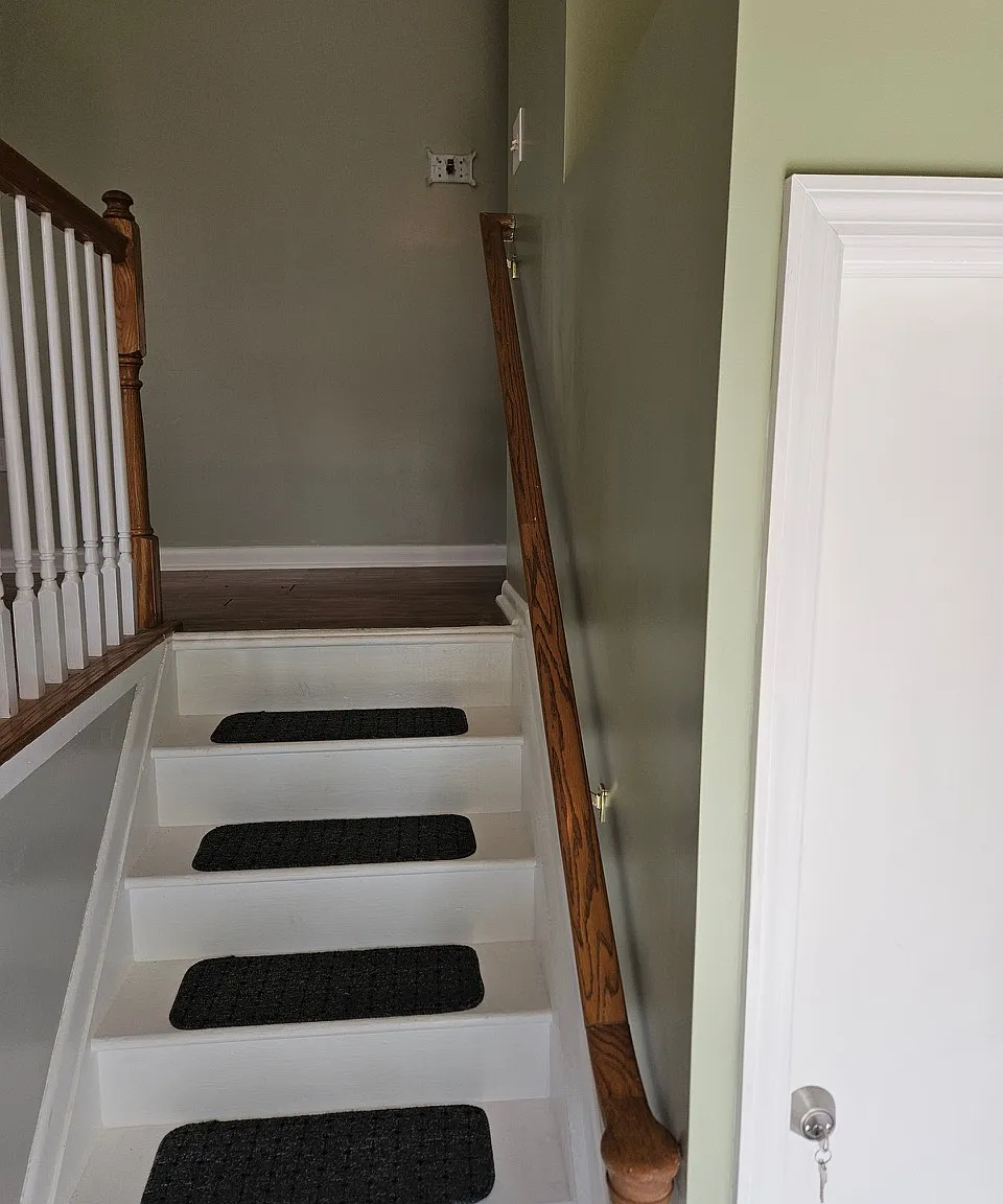 3 bed, $2,300 — Photo 2