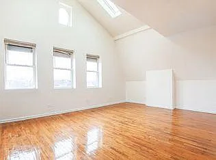 Family Room With Vaulted Ceilings