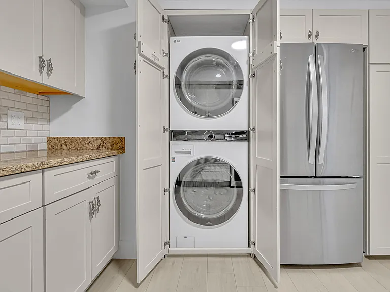 2806 N 46th Ave #D334 — Photo 17