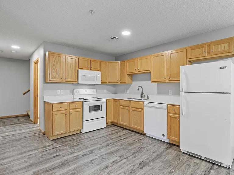 Town Center Townhomes — Photo 17
