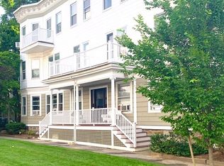 28 Stanton Rd APT 5, Brookline, MA 02445