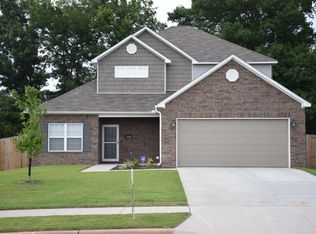 4704 SW Fieldstone Blvd, Bentonville, AR 72712