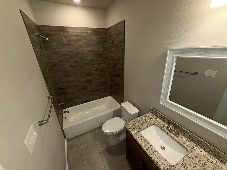 3415 Fenway Cir — Photo 5