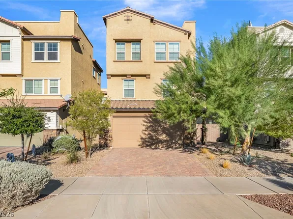 811 N Water St, Henderson, NV 89015