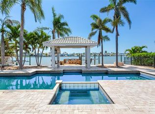 16353 Redington Dr, Redington Beach, FL 33708