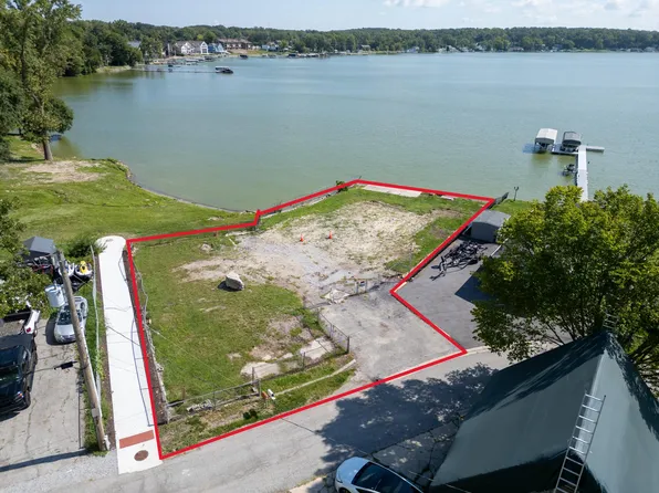 13043 Polk St, Cedar Lake, IN 46303