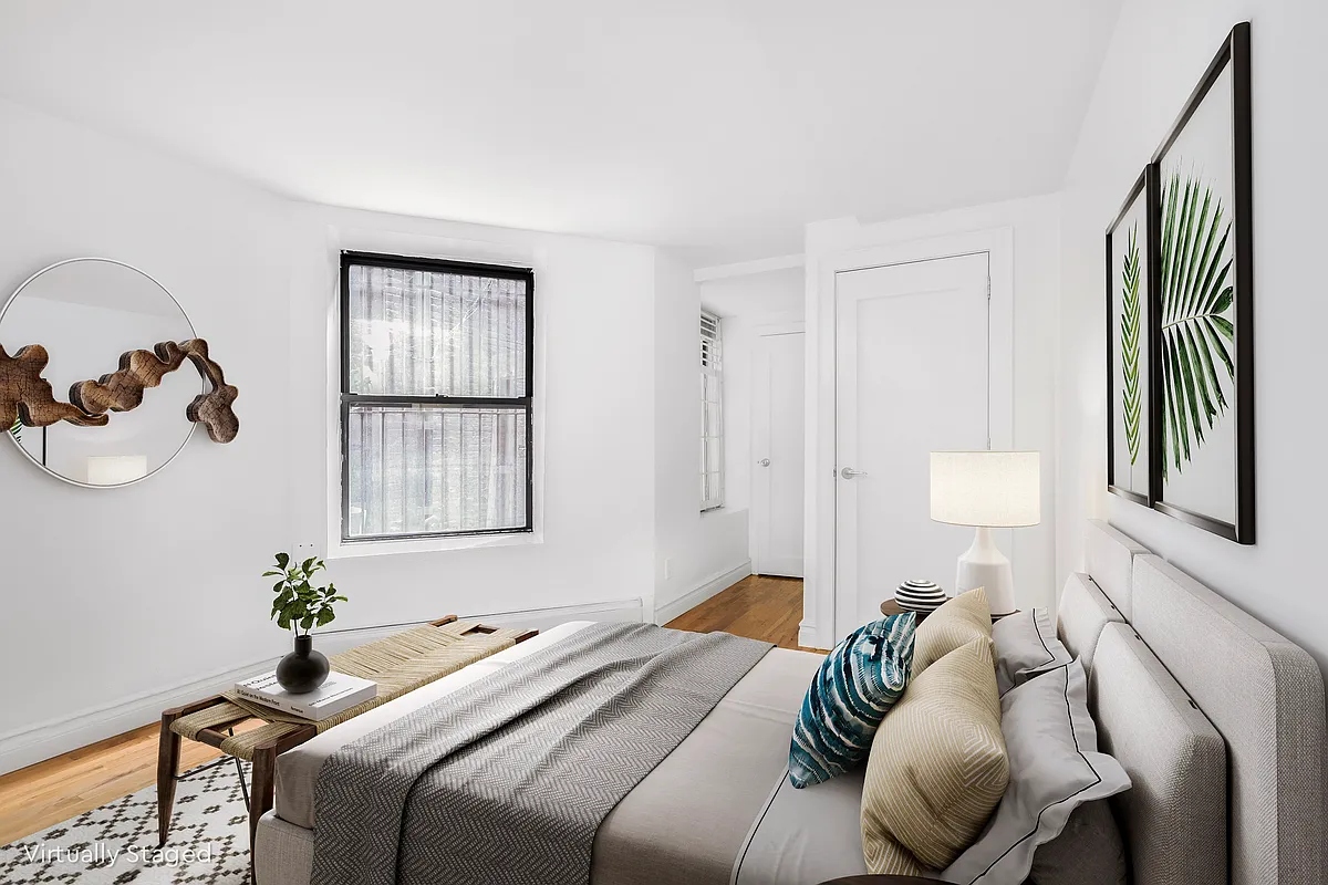 Photo 2 of 7 - 143 W 4th St #B2 - Manhattan, NY Building Photo - 143 W 4th St #B2