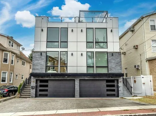 38 Hudson Ave, Edgewater, NJ 07020
