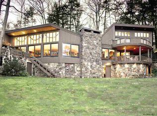 10 Woods Point, Queensbury, NY 12804