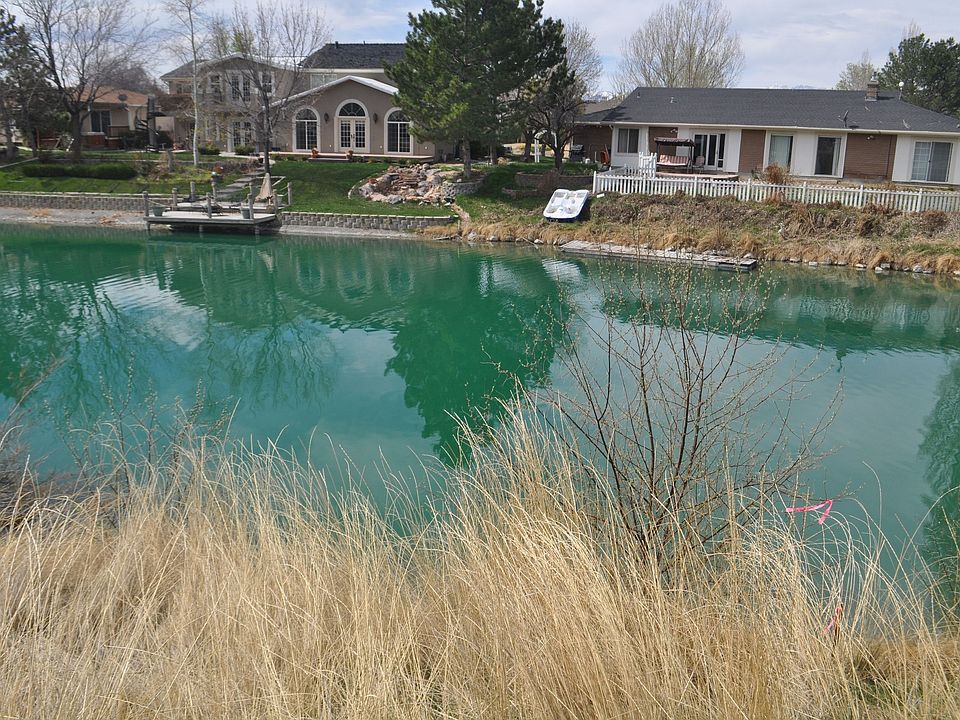 1st image of 8 Lakeview Dr