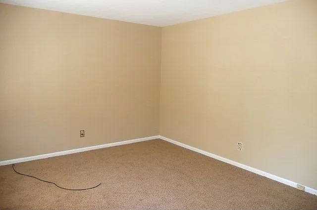 1247 Bismarck Dr photo 1