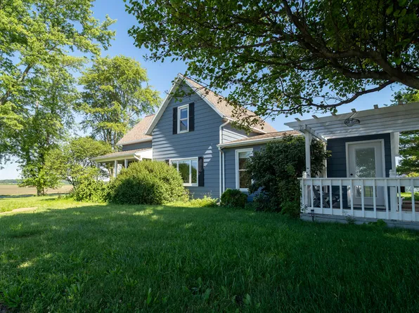 15118 Waynesfield Rd, Waynesfield, OH 45896