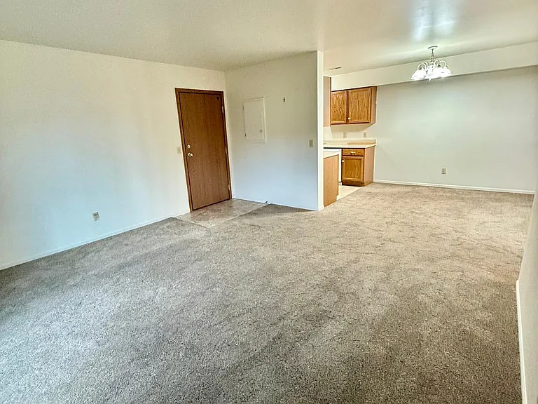 Country Village Apartments — Photo 11