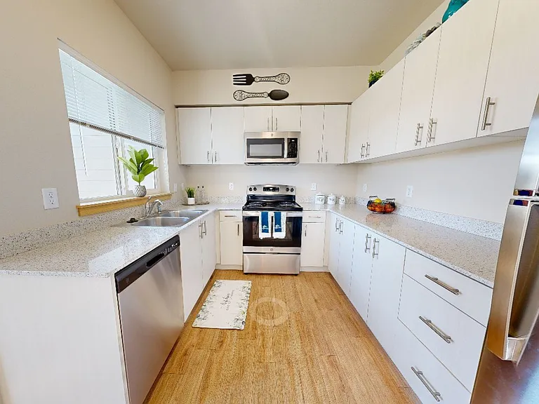 Deer Haven Apartments — Photo 48