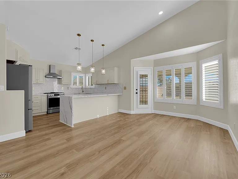 4016 Angel Face St — Photo 10