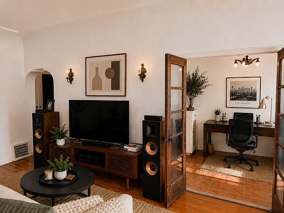 5th image of 325 S Cochran Ave APT 103