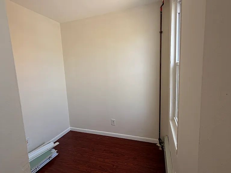 109 19th St #2 — Photo 11