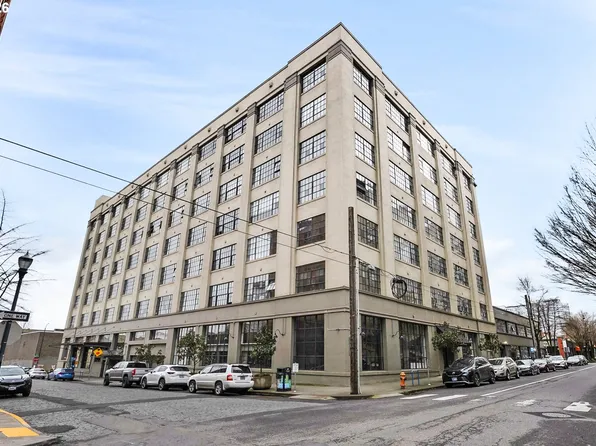 1314 NW Irving St APT 612, Portland, OR 97209