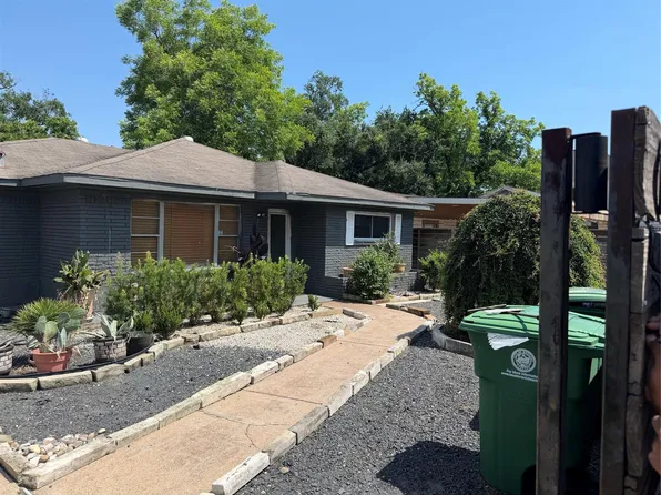 6811 Saint Augustine St, Houston, TX 77021