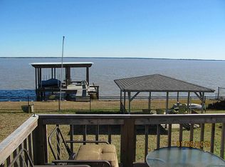 201 Fishermans Bend Dr, Pointblank, TX 77364