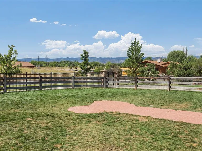 Berkshire Aspen Grove — Photo 32
