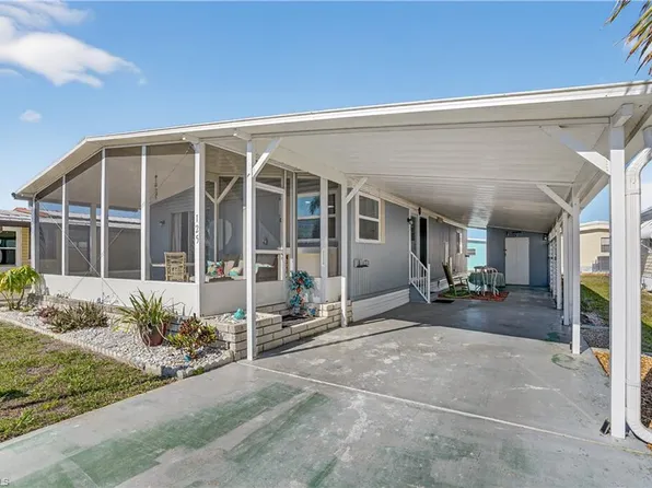 125 Kim Dr #125, Naples, FL 34104